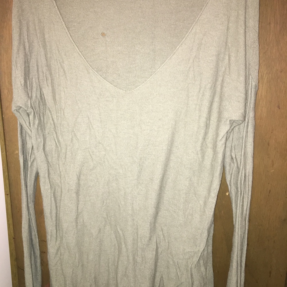 Sweaters - Picture 2 of 7